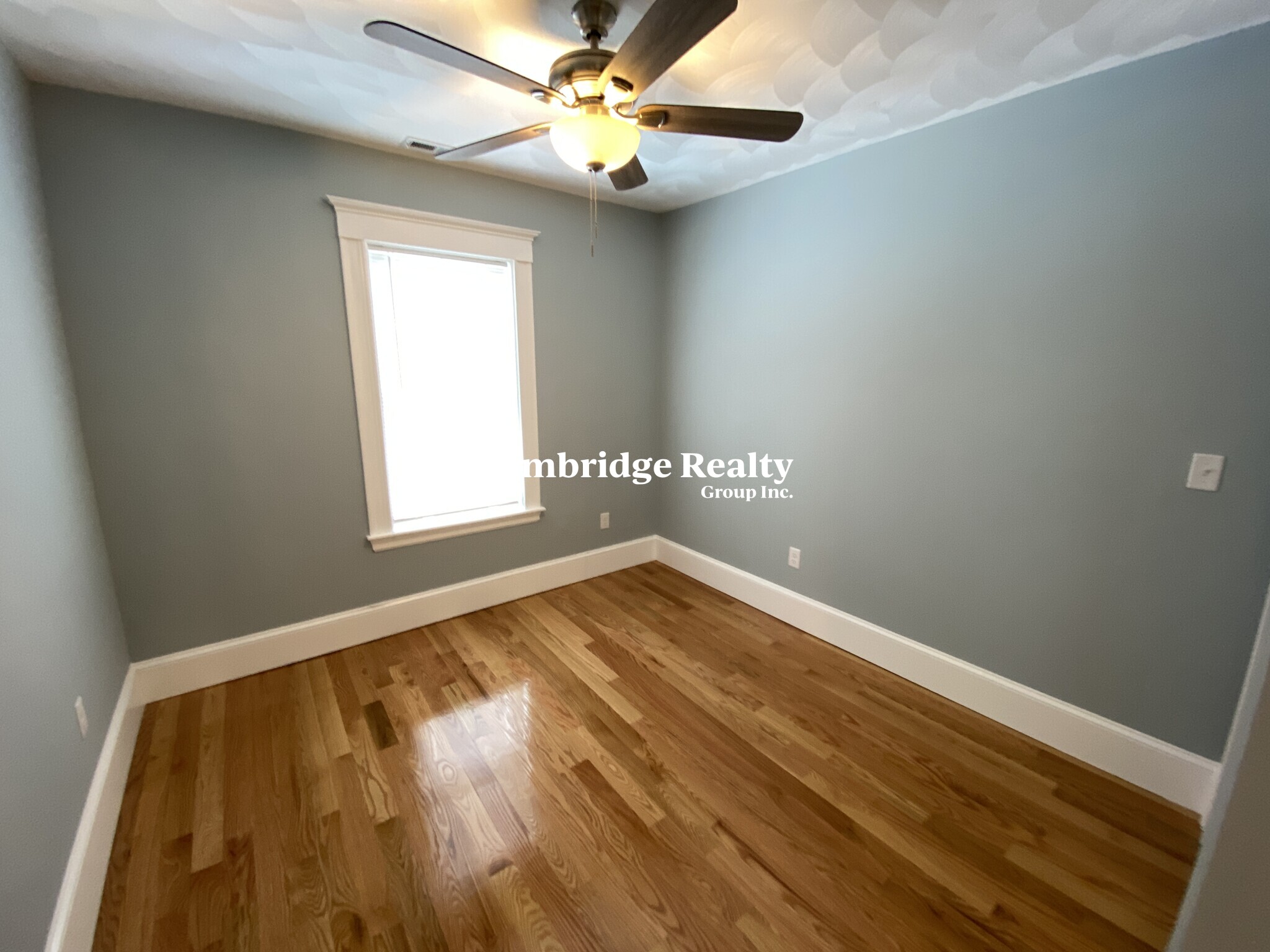 305 Highland Ave, Powder House Square