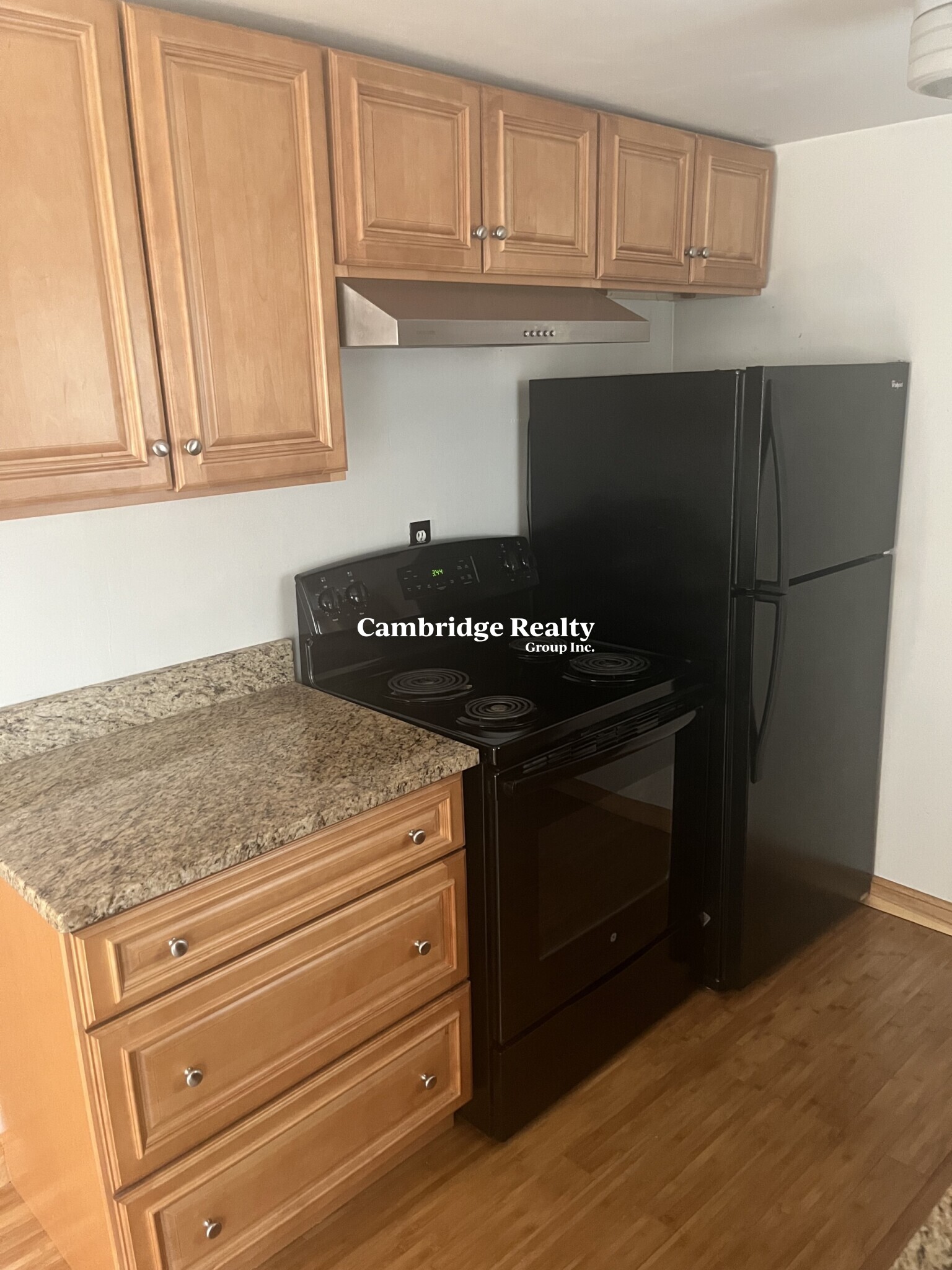 90 Wallace St, Tufts