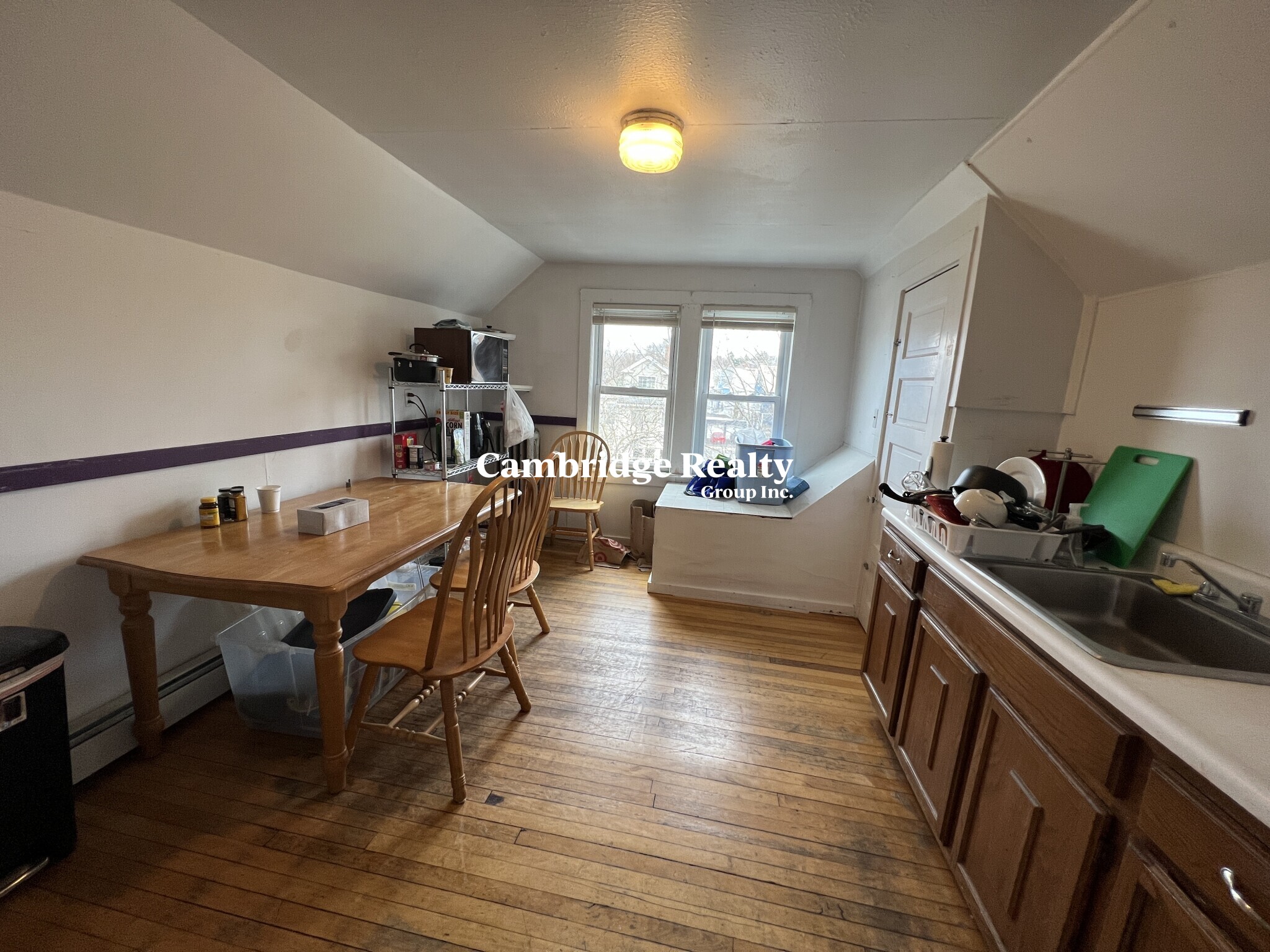 11 Burnham St, Tufts