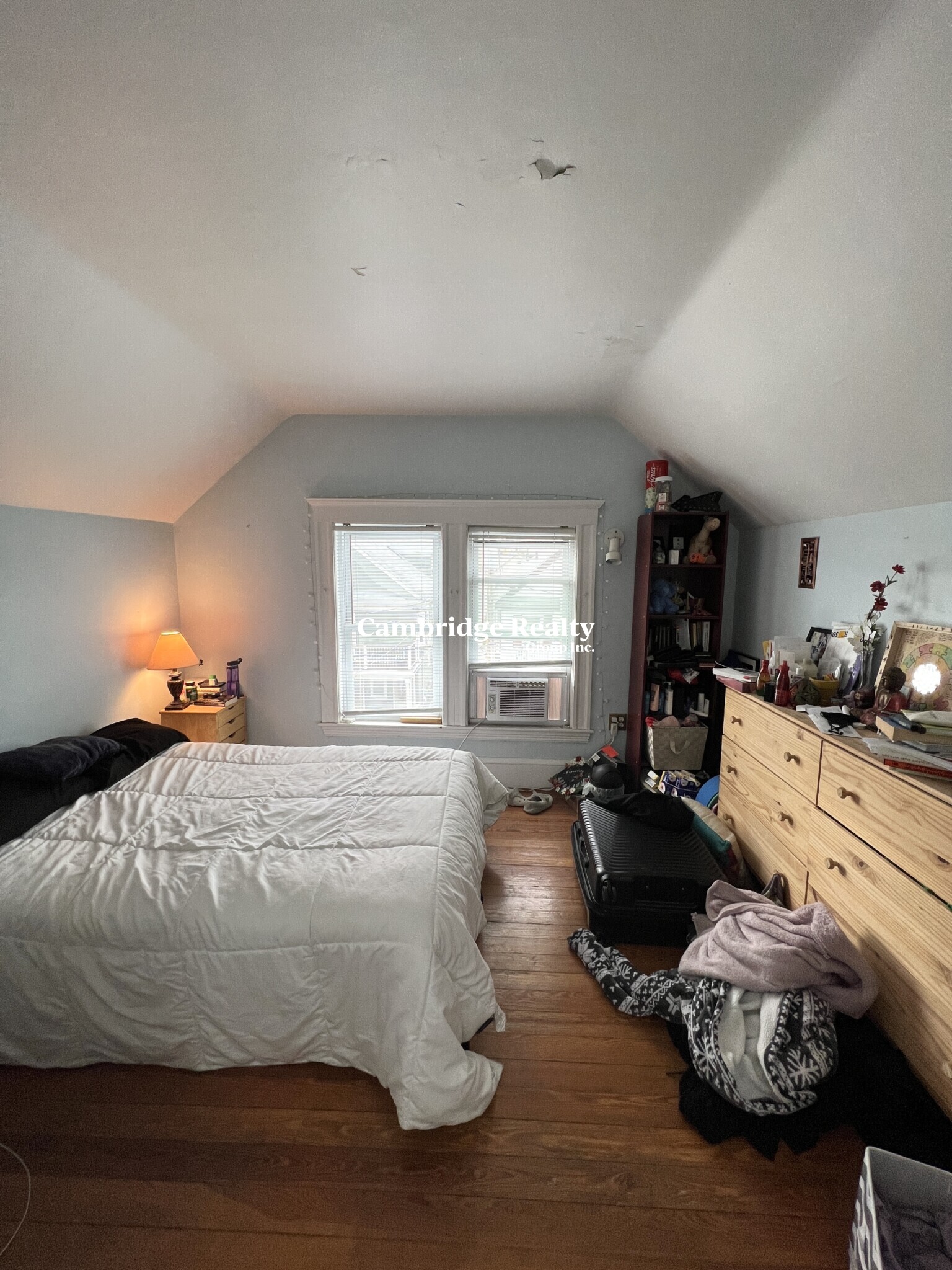 11 Burnham St, Tufts