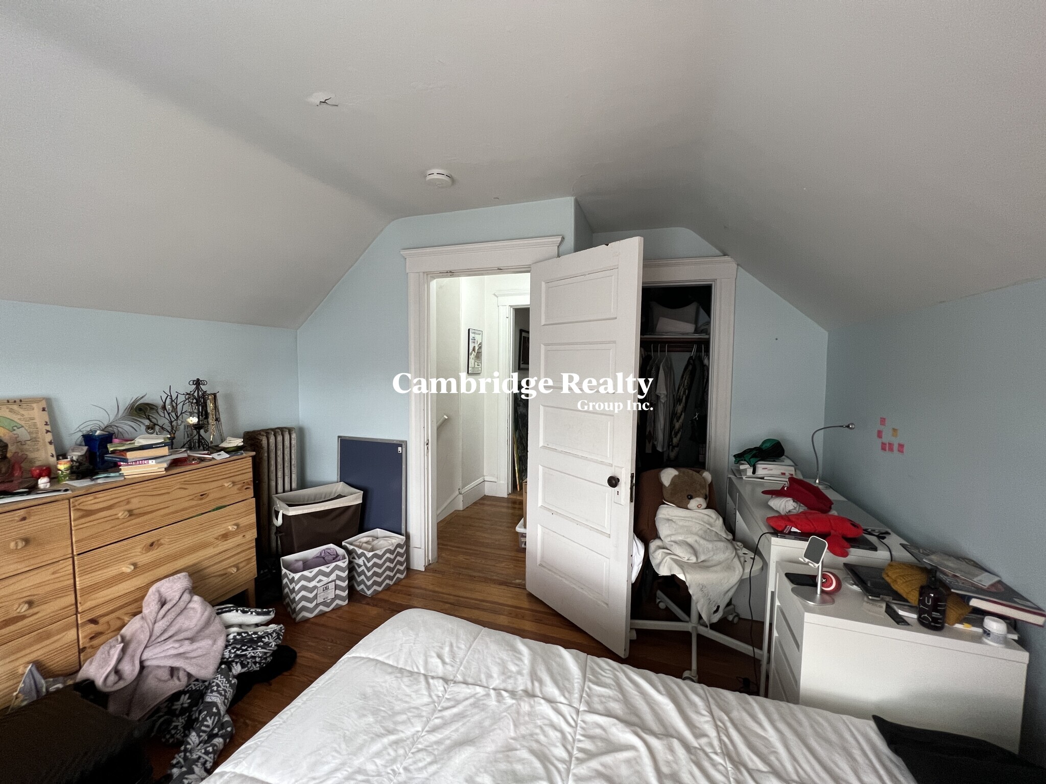 11 Burnham St, Tufts