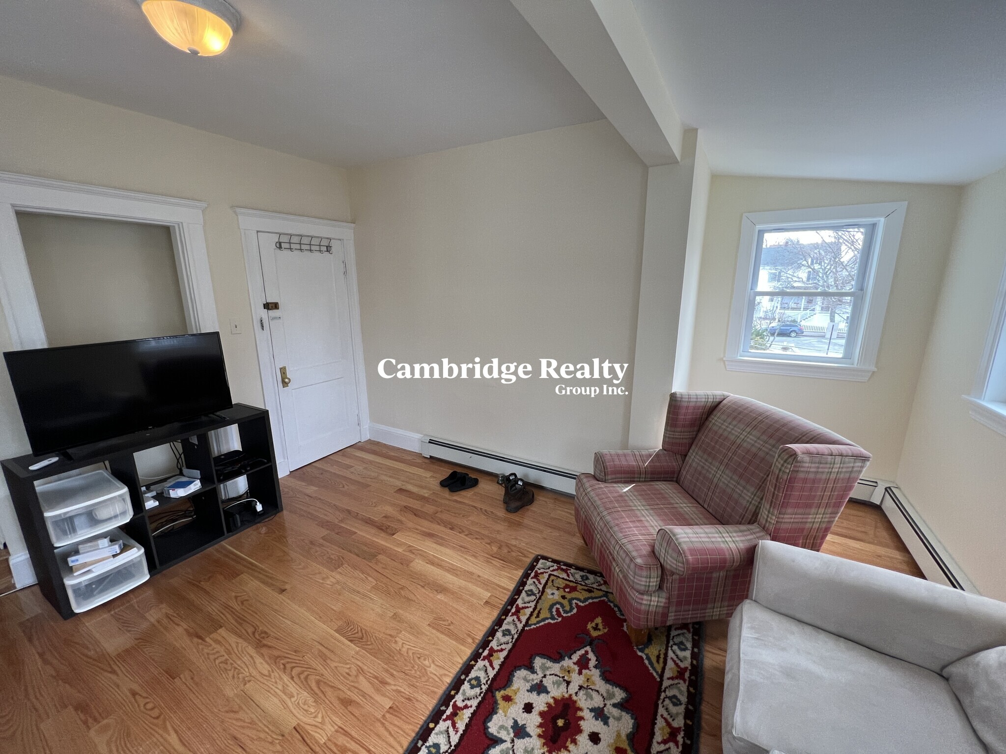 11 Burnham St, Tufts