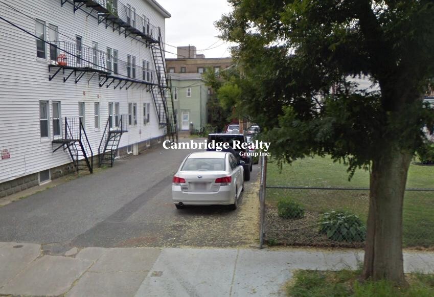 12 Craigie Ter, Spring Hill