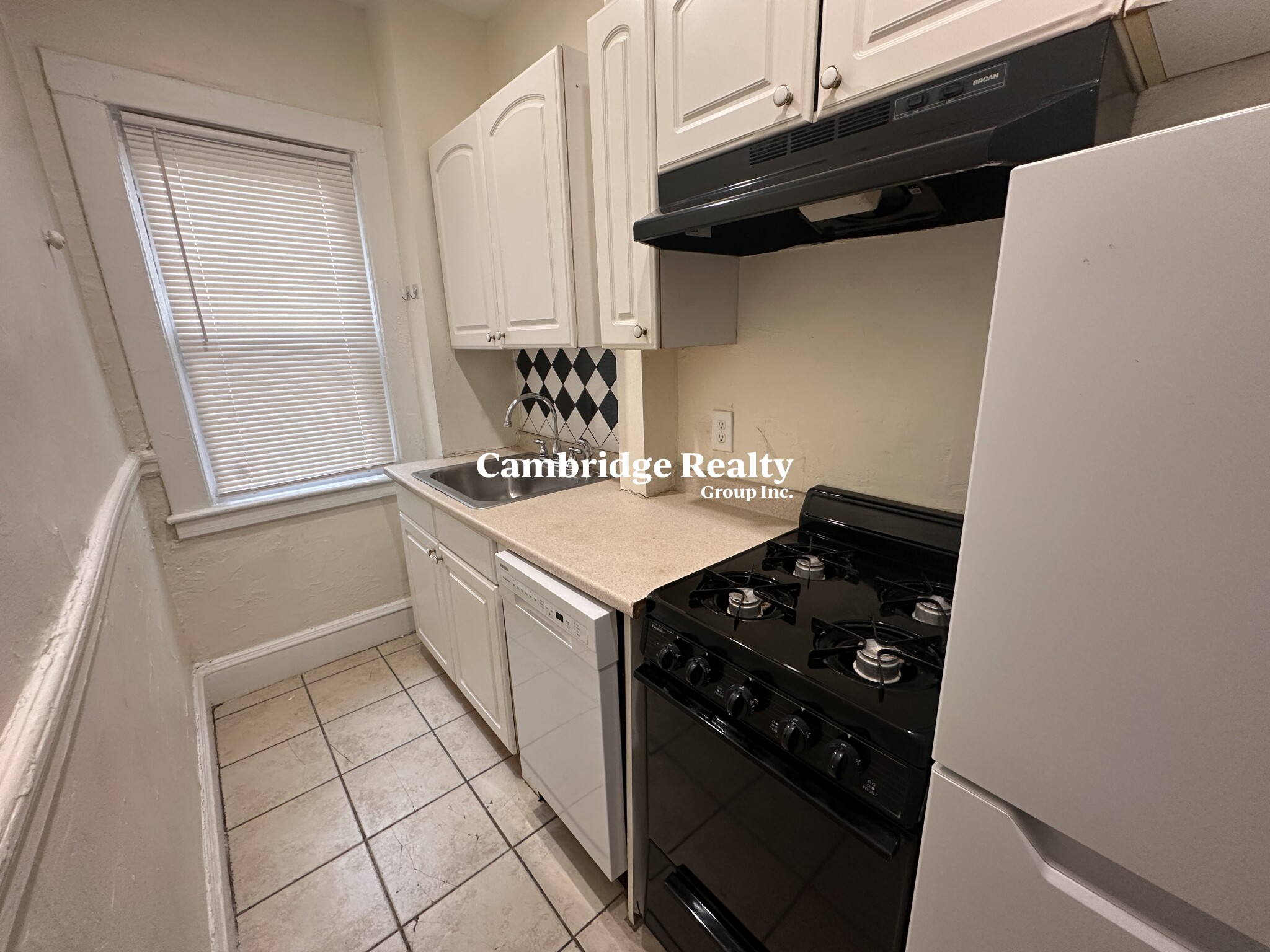 132 Oxford St, Baldwin