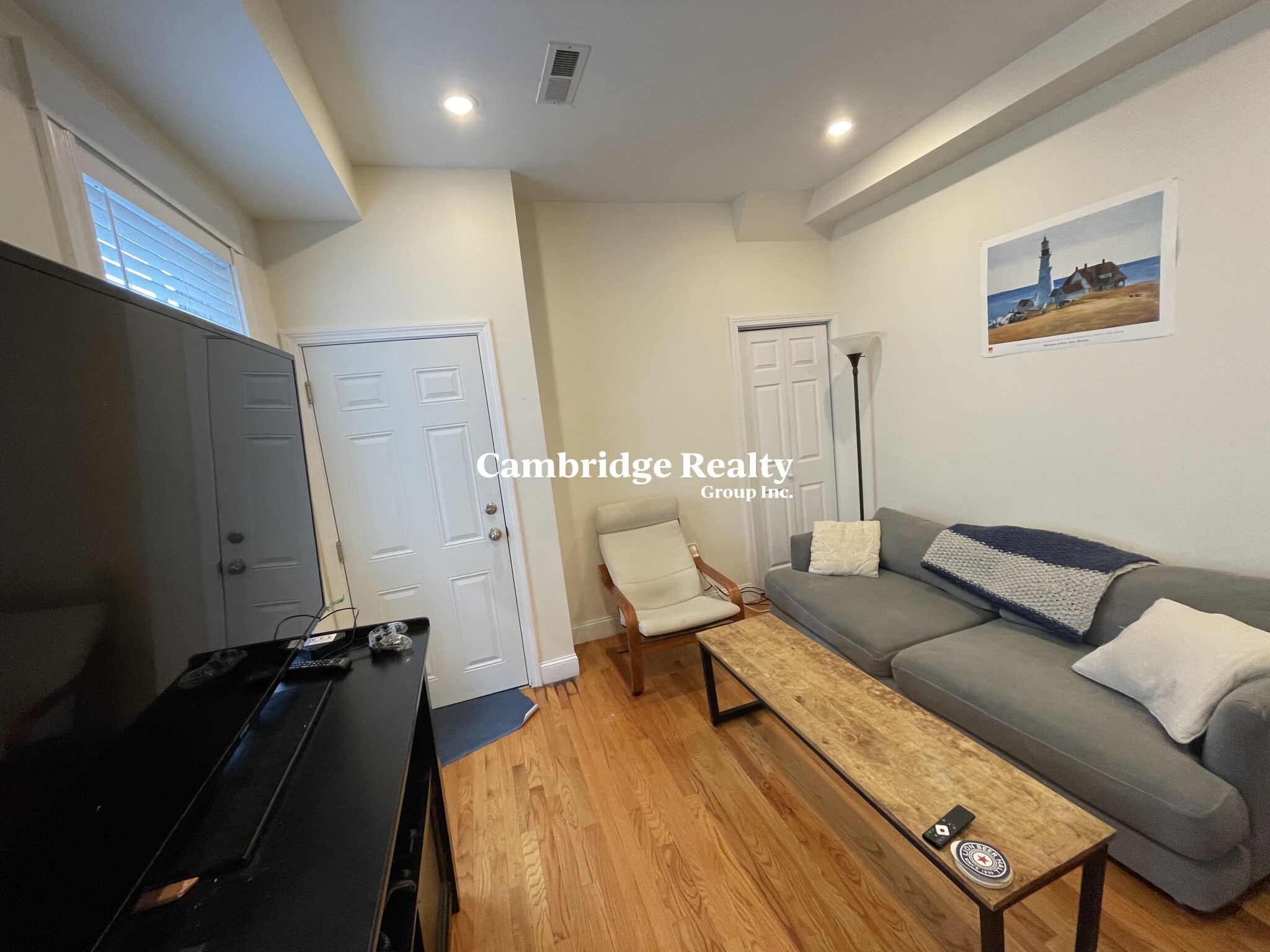210 Green St, Cambridgeport