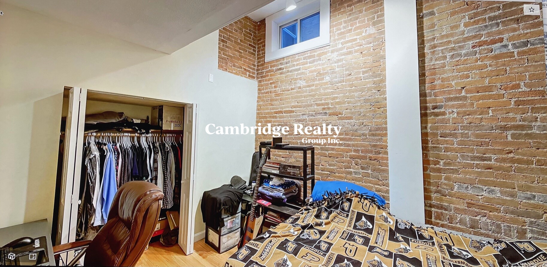 108 Central St, Powder House Square