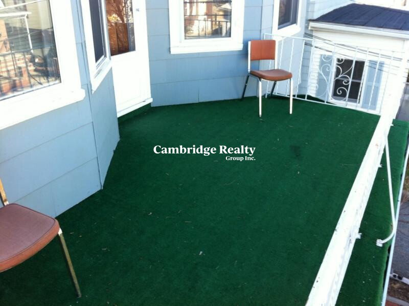 10 Evergreen Ave, Winter Hill