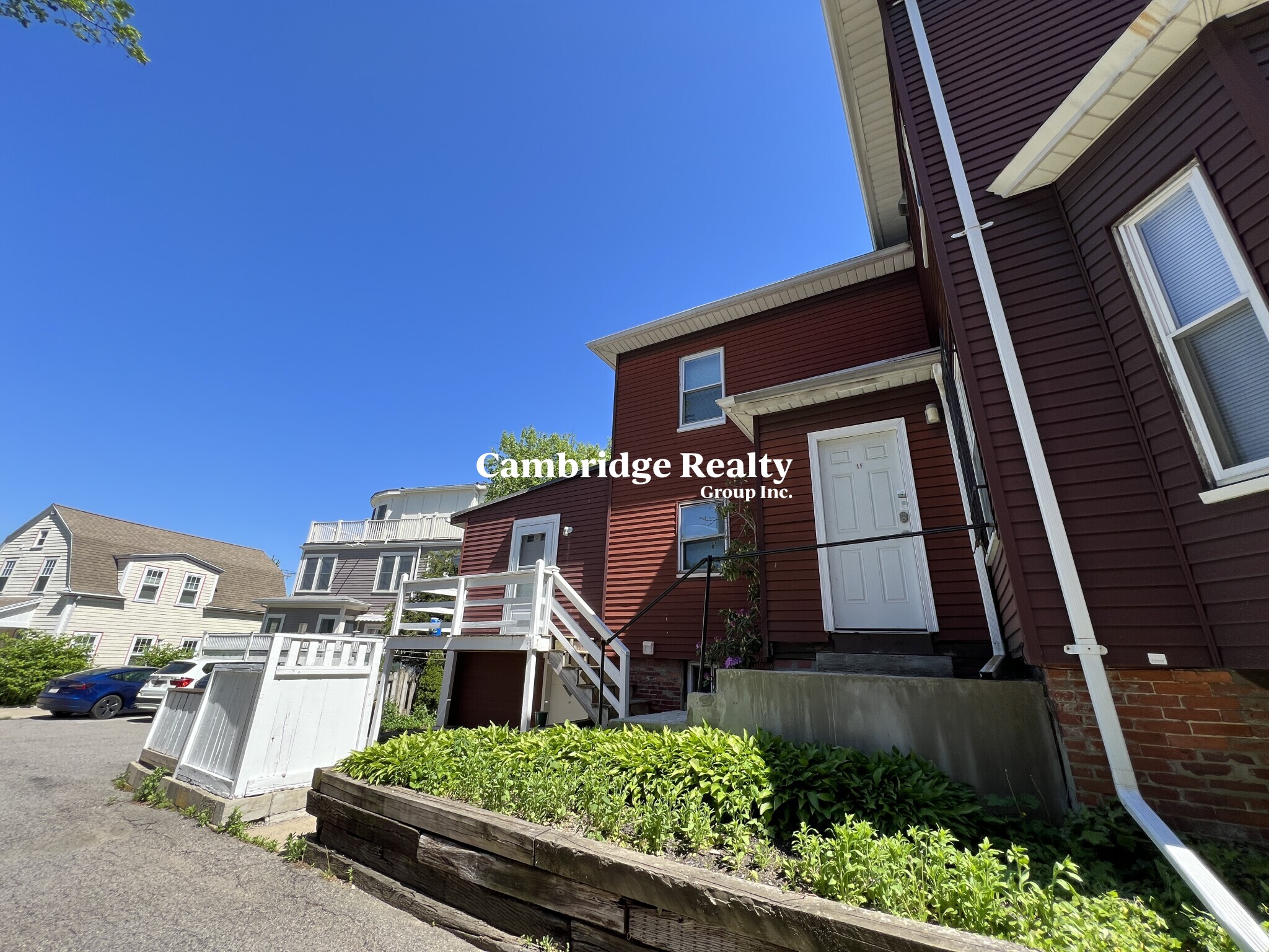 65 Walden St, Neighborhood Nine