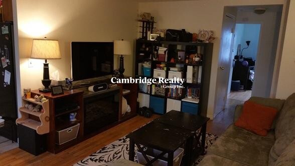 8 Avon St, Spring Hill