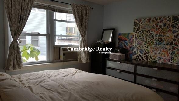 8 Avon St, Spring Hill