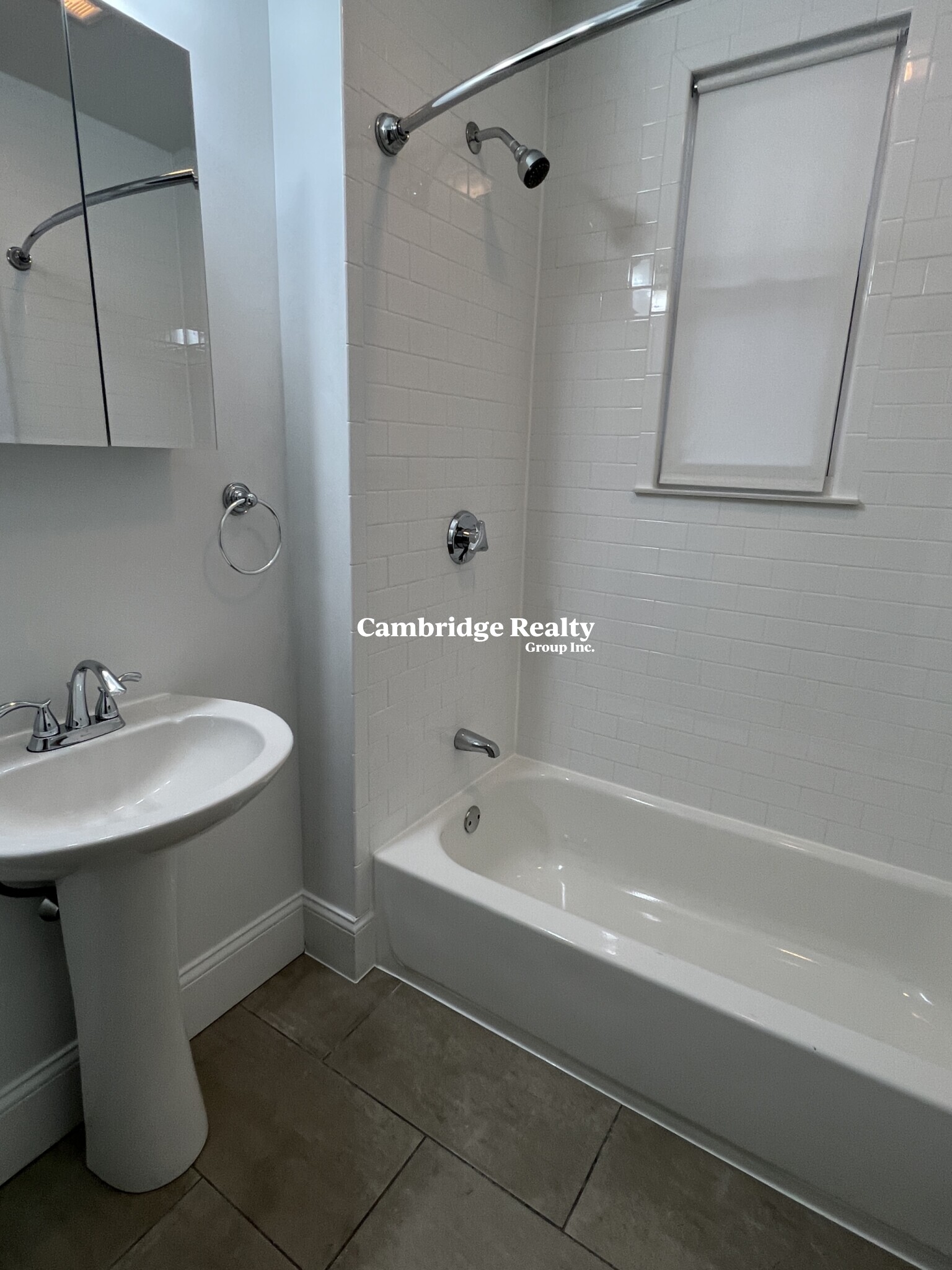 122 Columbia St, The Port