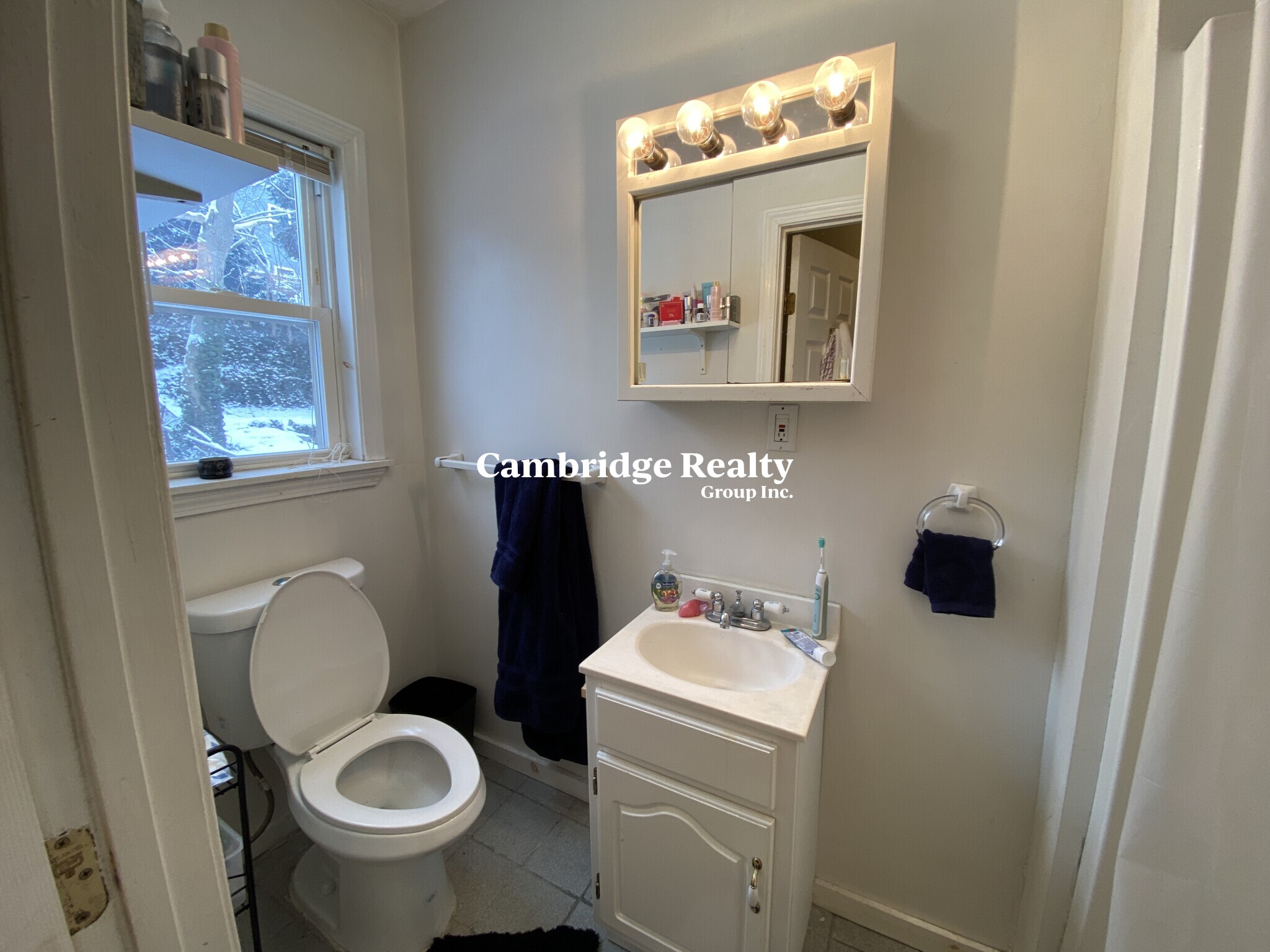 37 Cameron Ave, Teele Square