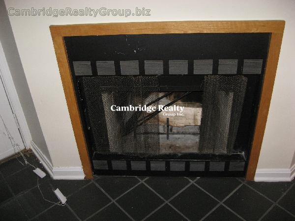 345 Franklin St, Riverside