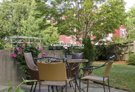 345 Franklin St, Riverside