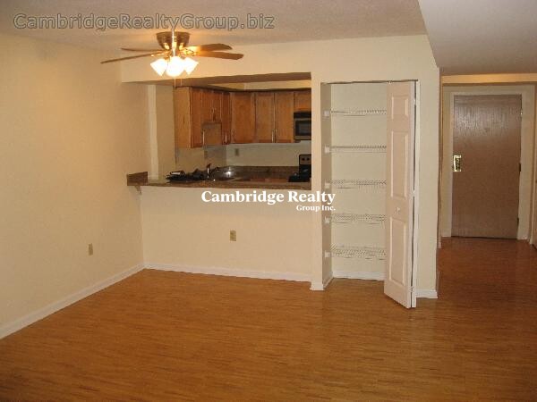 345 Franklin St, Riverside