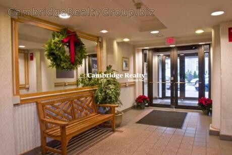 345 Franklin St, Riverside