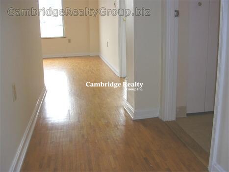 345 Franklin St, Riverside