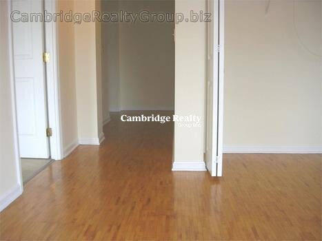 345 Franklin St, Riverside