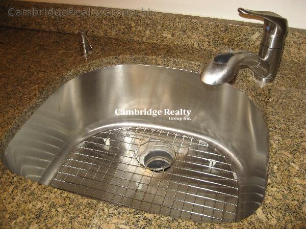 345 Franklin St, Riverside