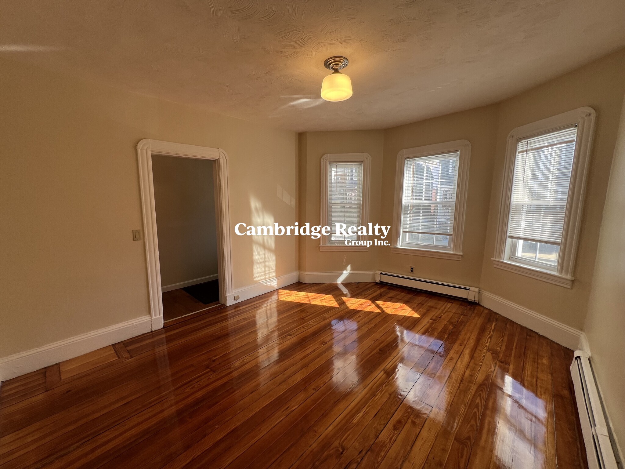 24 Glendale Ave, Teele Square