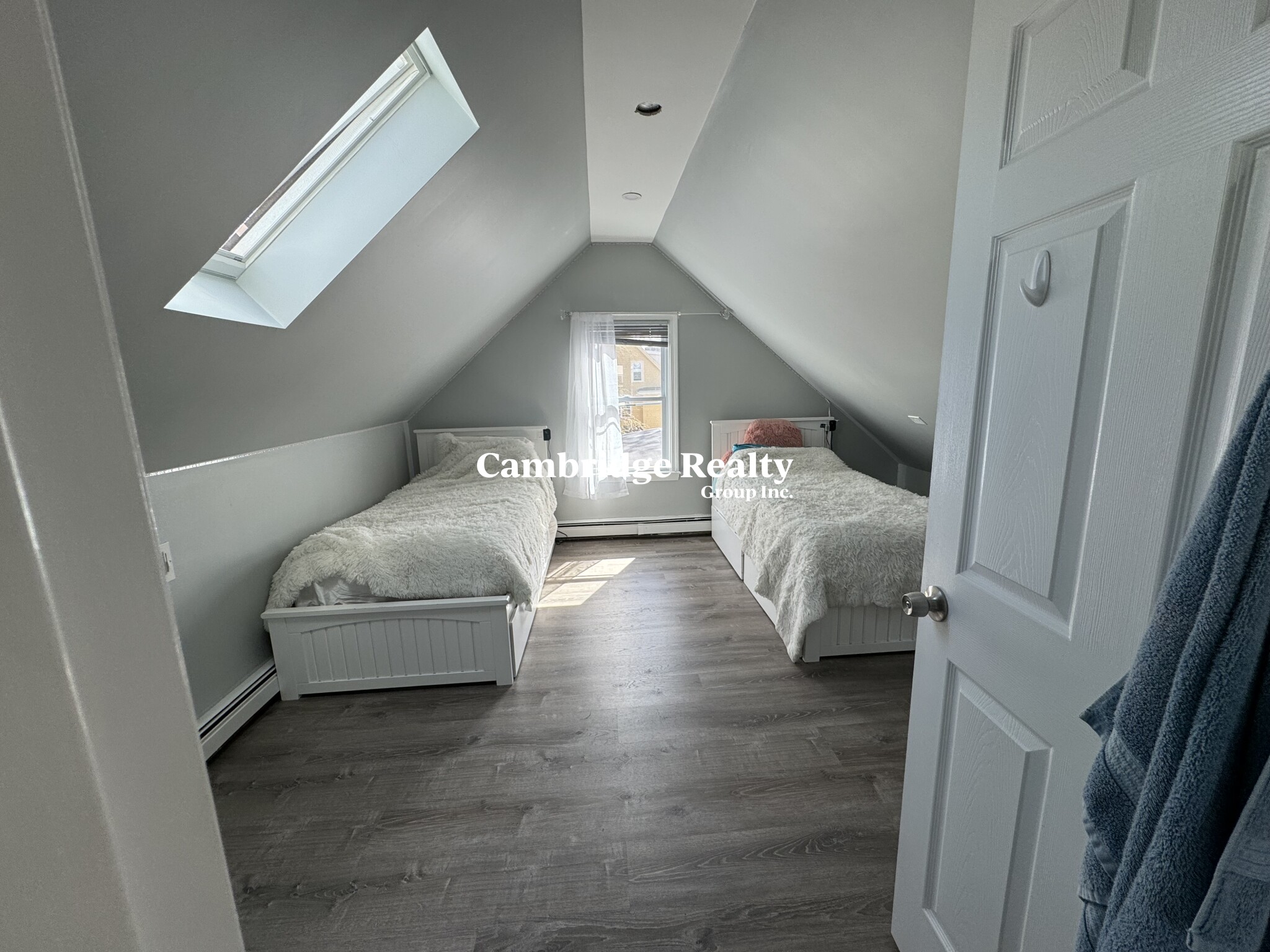 32 Otis St, East Somerville