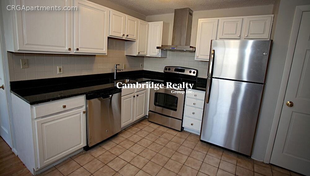 14 Murdock St, Powder House Square