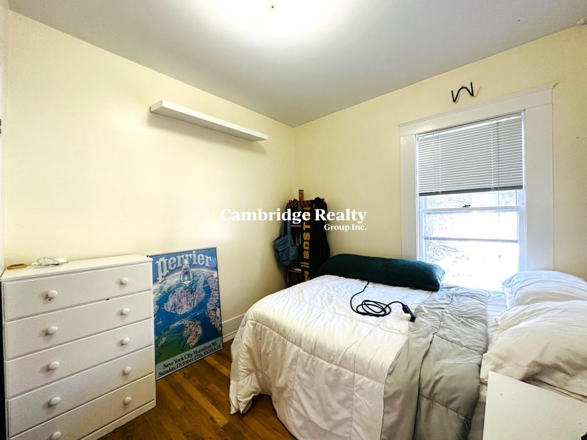 28 Cherry St, Spring Hill