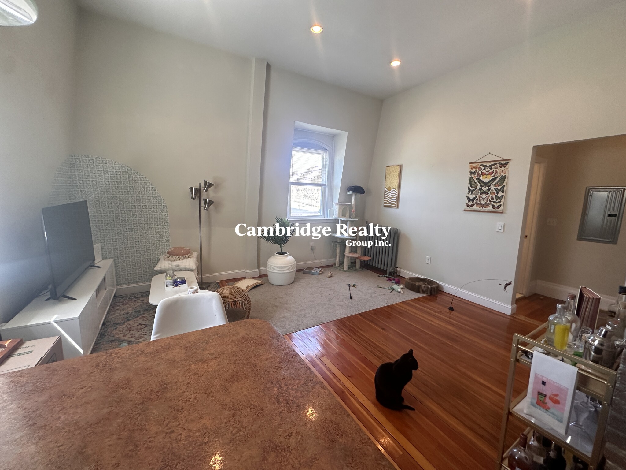 358 Broadway, Winter Hill