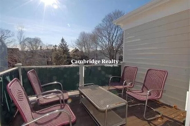 6 Cottage Ave, Davis Square