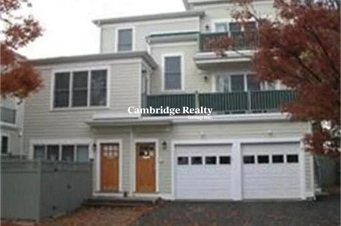 6 Cottage Ave, Davis Square