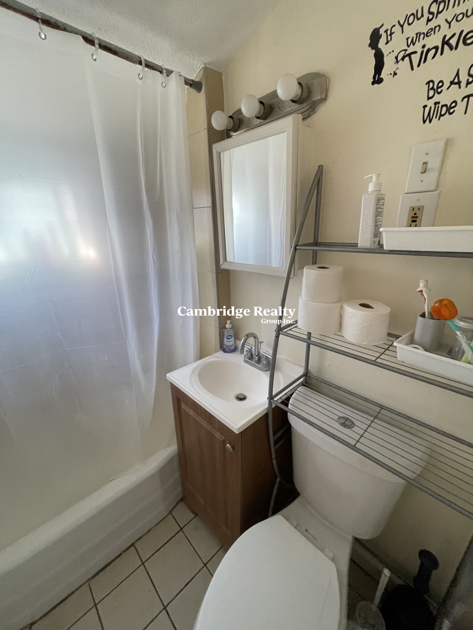 9 Stickney Ave, Winter Hill