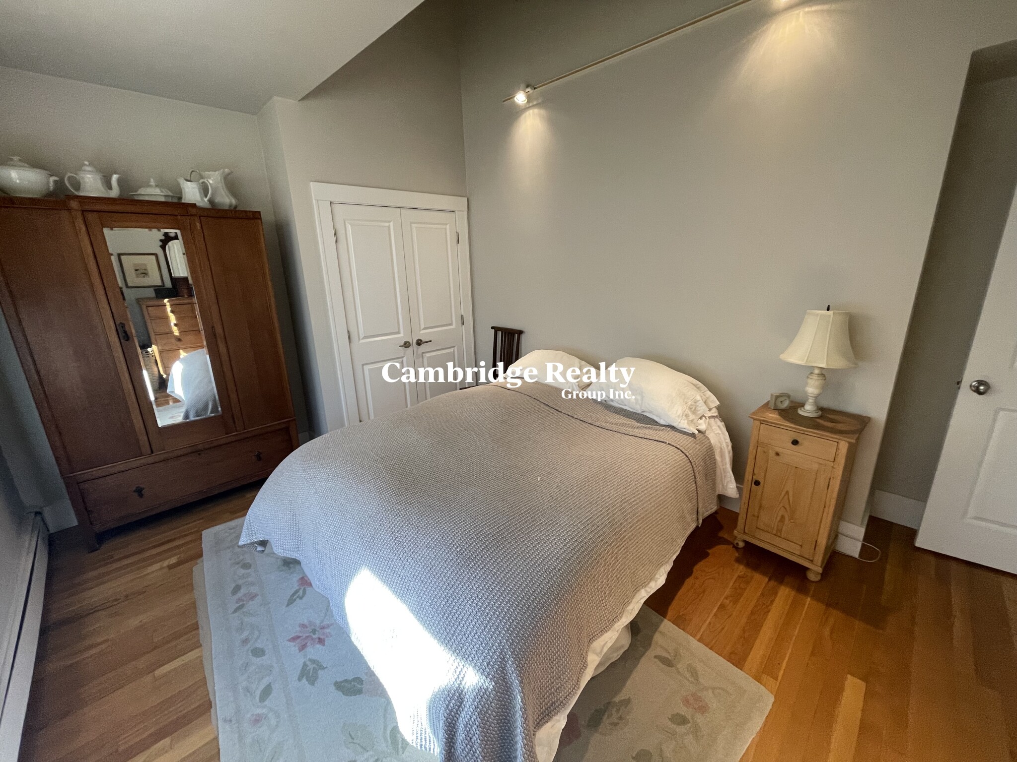 5 Clinton St, Mid-Cambridge