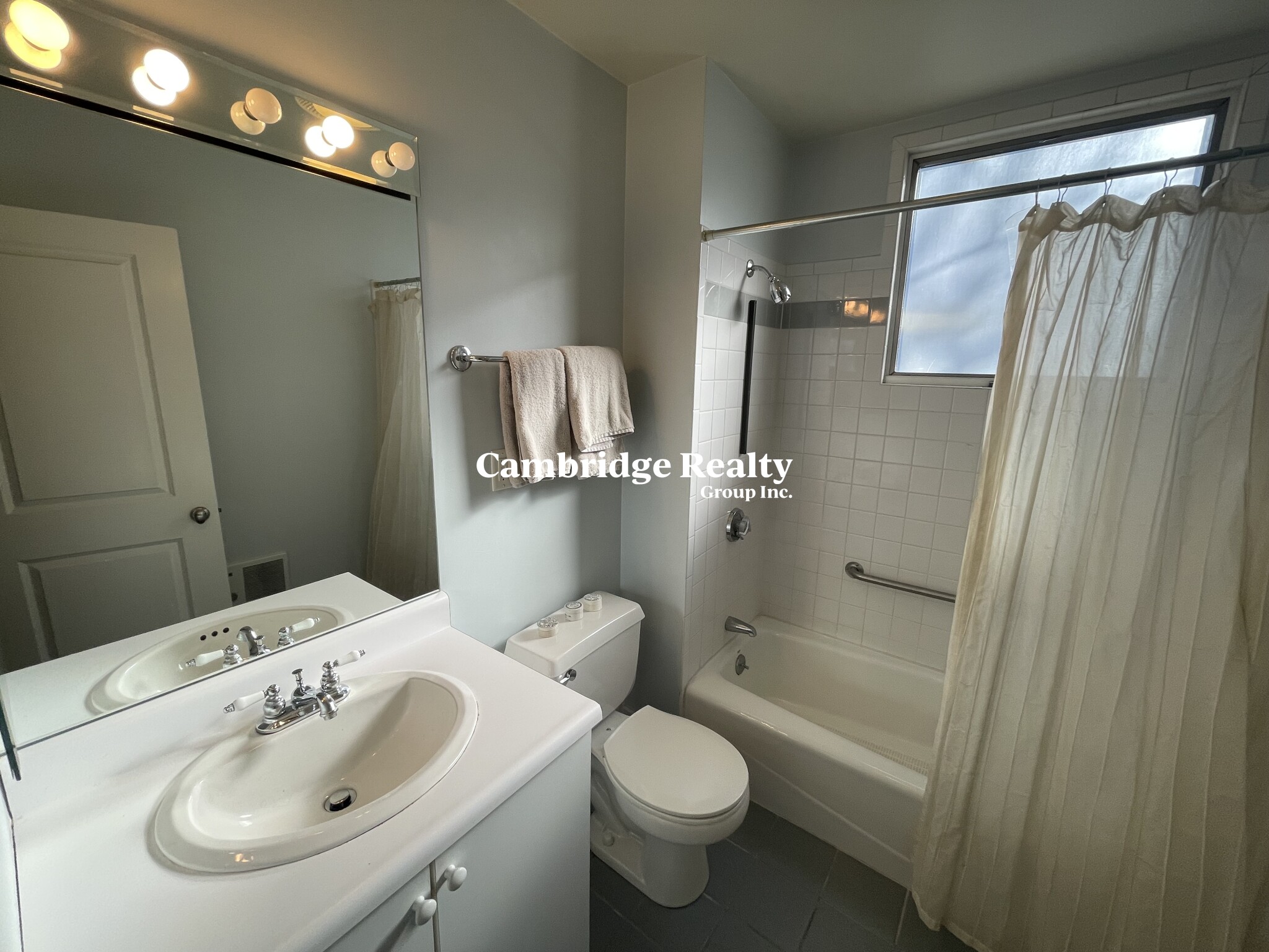 5 Clinton St, Mid-Cambridge