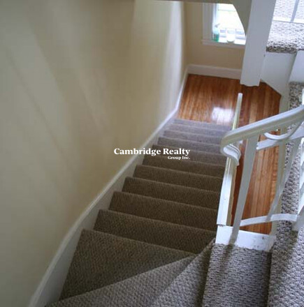 15 Royall St, Medford