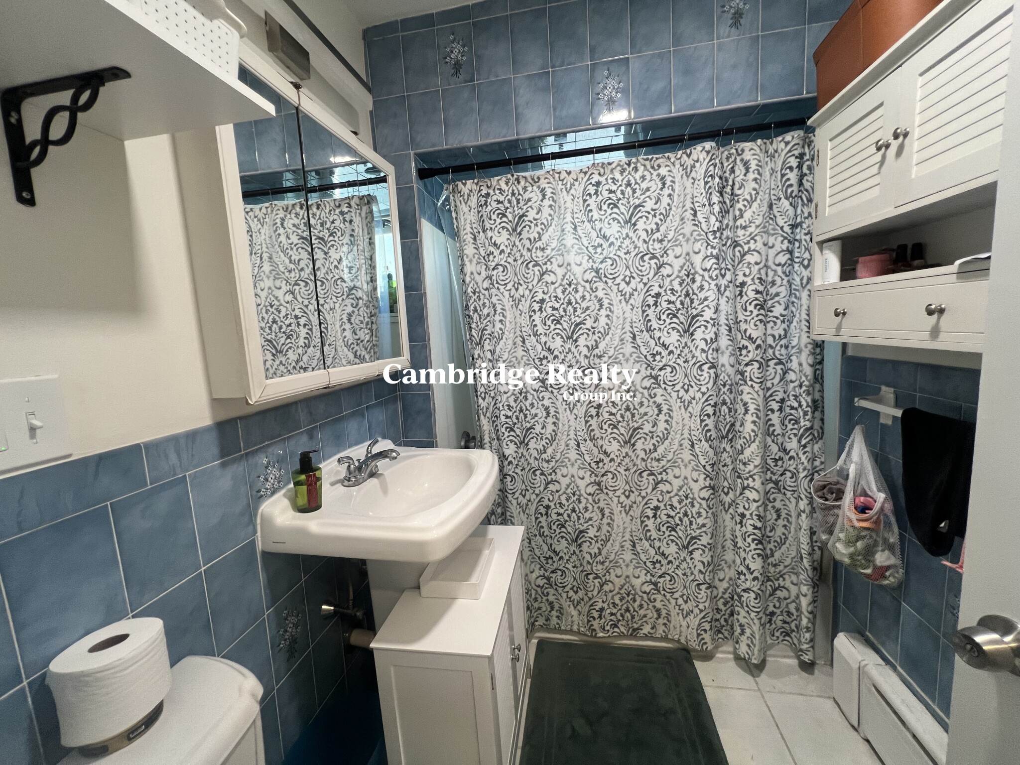 50 Raymond Ave, West Somerville