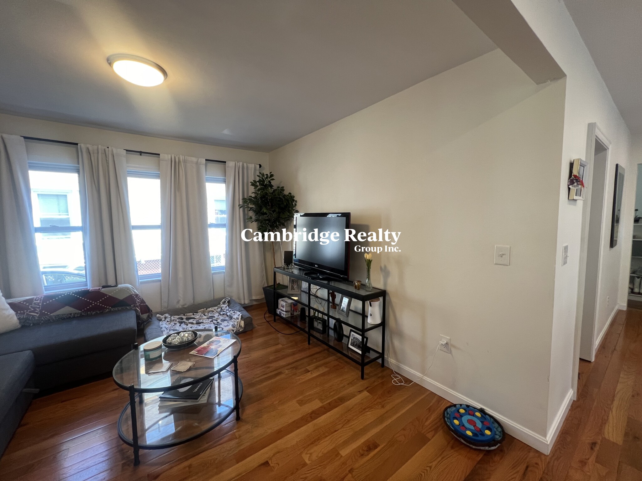 50 Raymond Ave, West Somerville