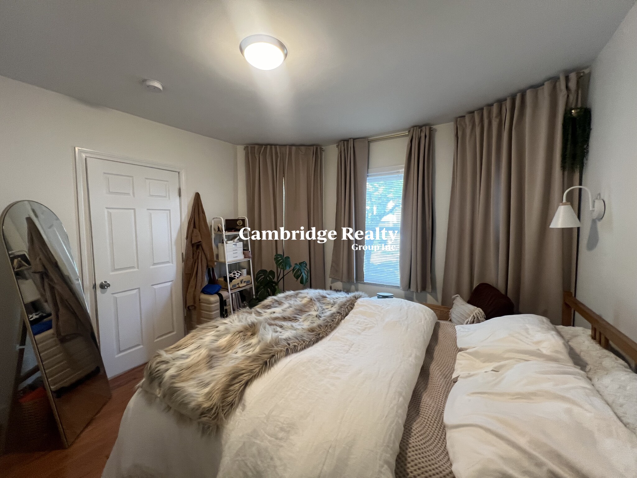 50 Raymond Ave, West Somerville