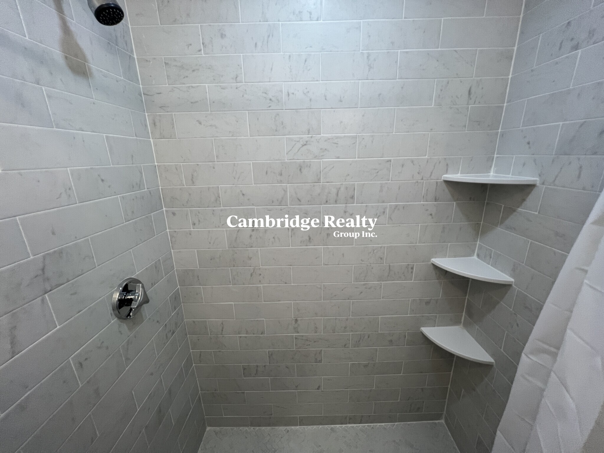 372 Oxford St, Ward Two