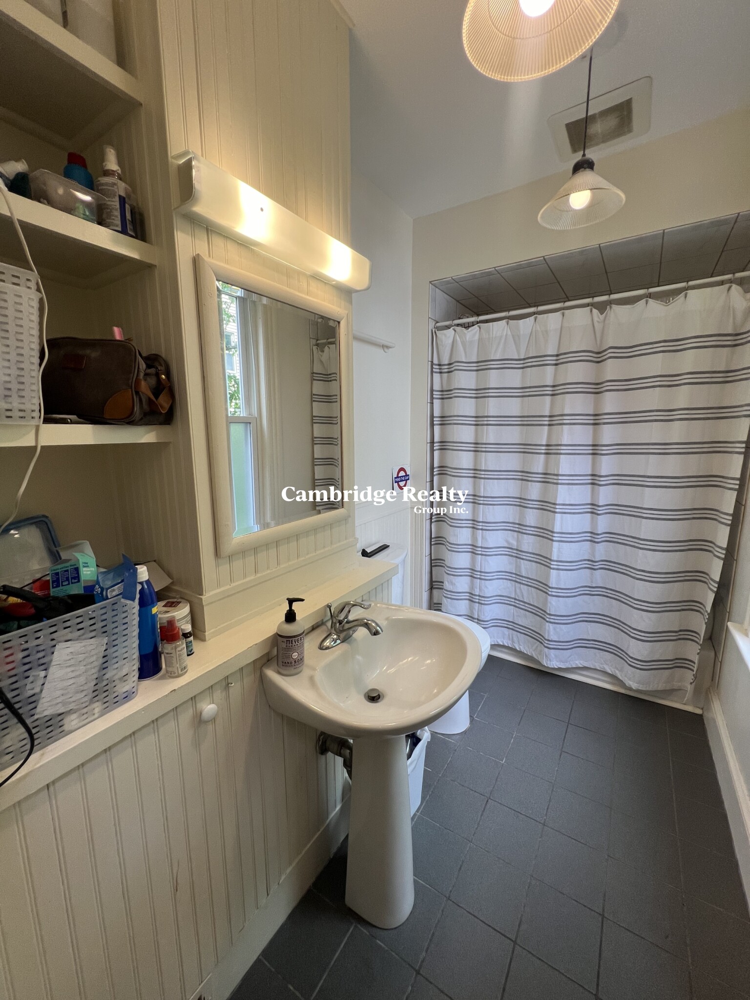 16 Lesley Ave, Powder House Square