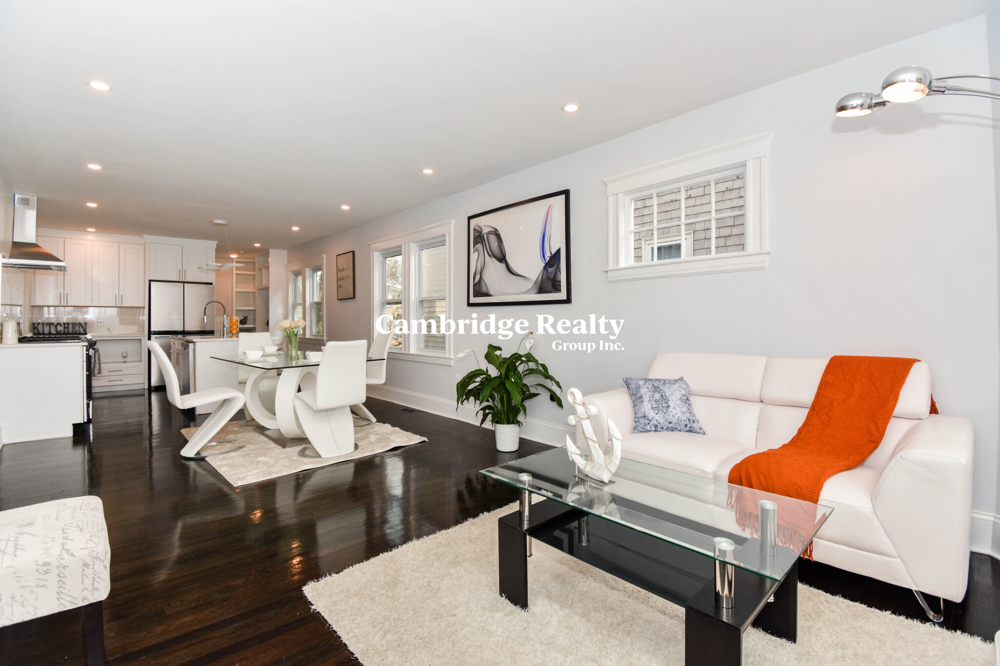 27 Wood St, Neighborhood Nine