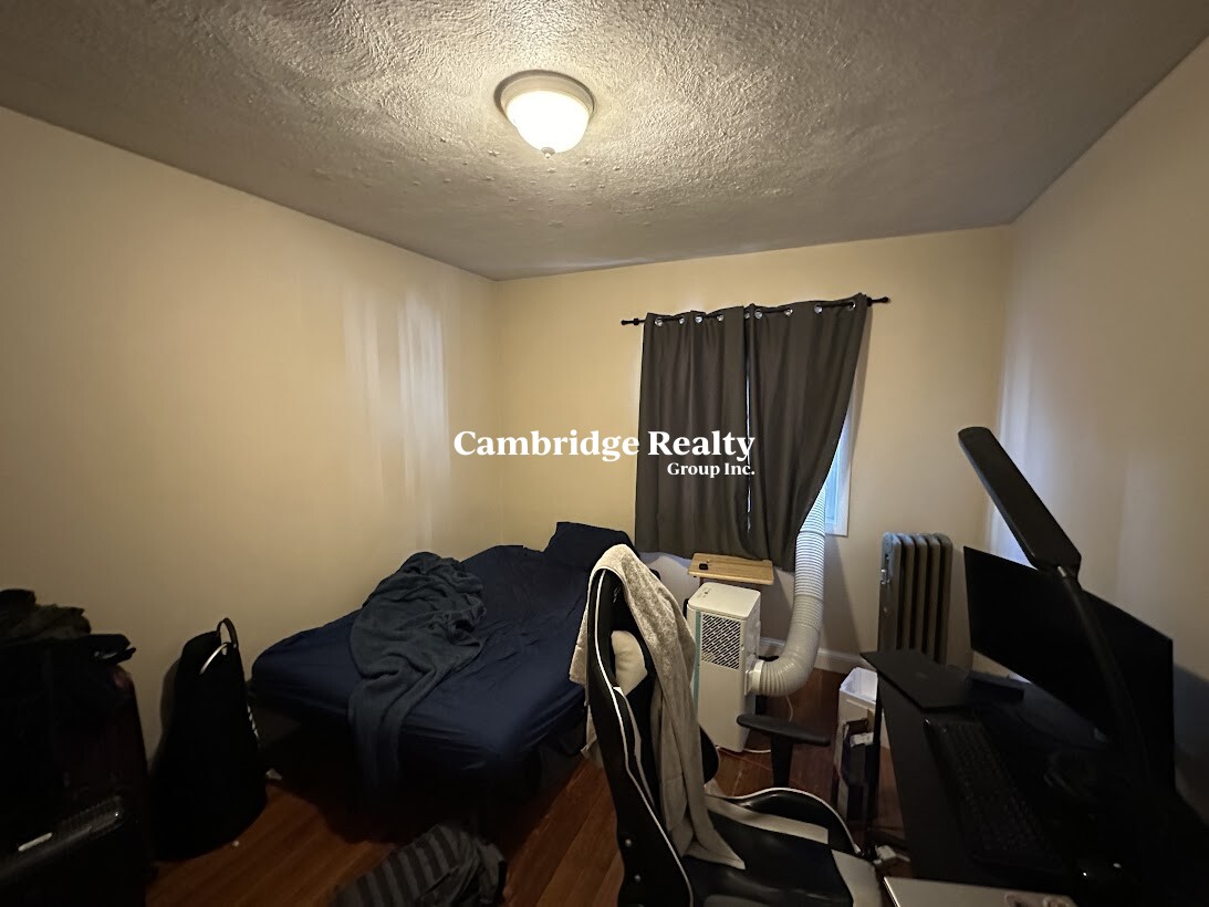 227 Boston Ave, Medford