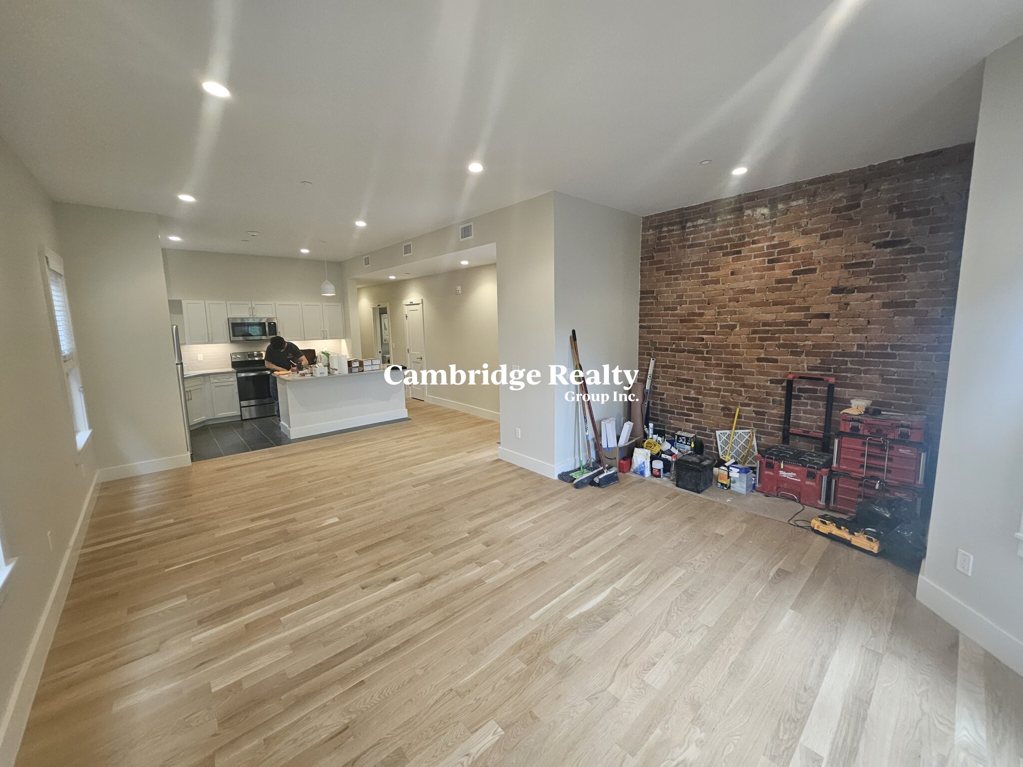 56 John F Kennedy St, Riverside