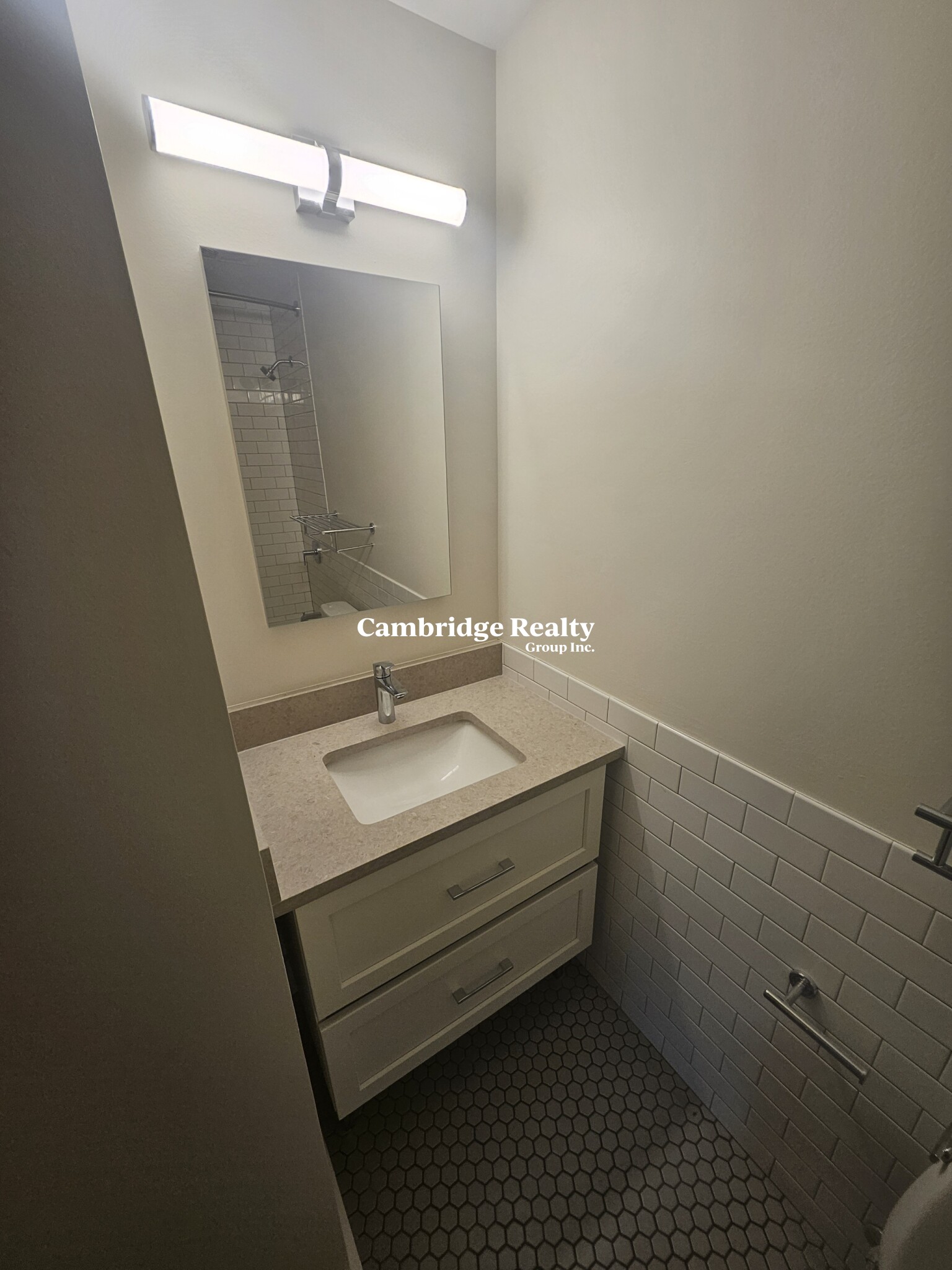 56 John F Kennedy St, Riverside