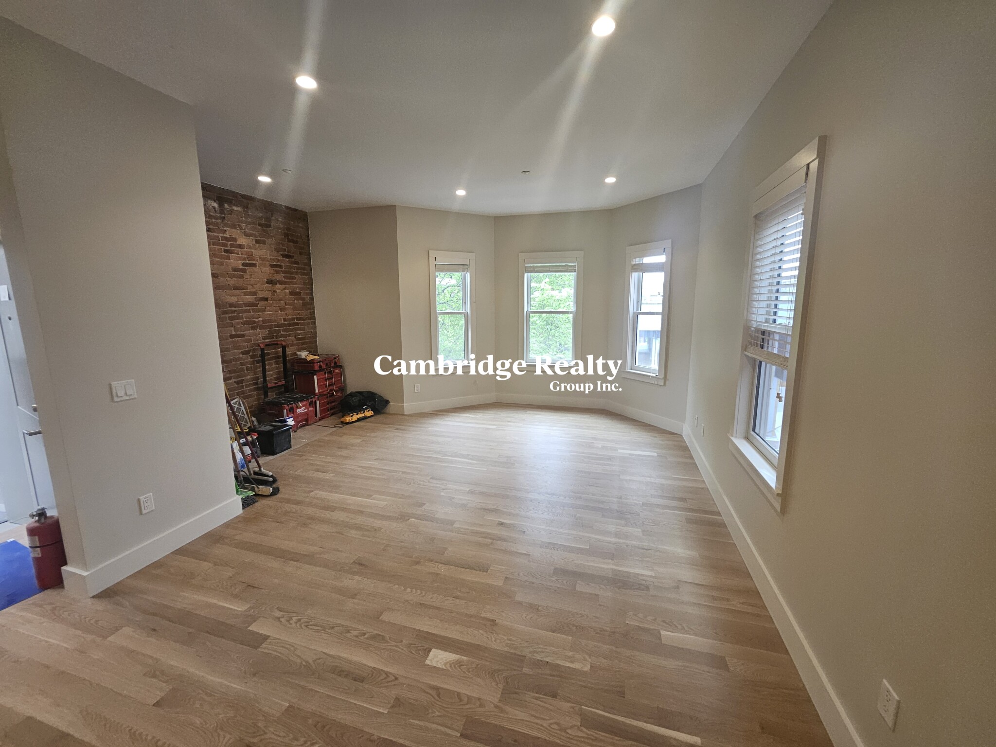 56 John F Kennedy St, Riverside