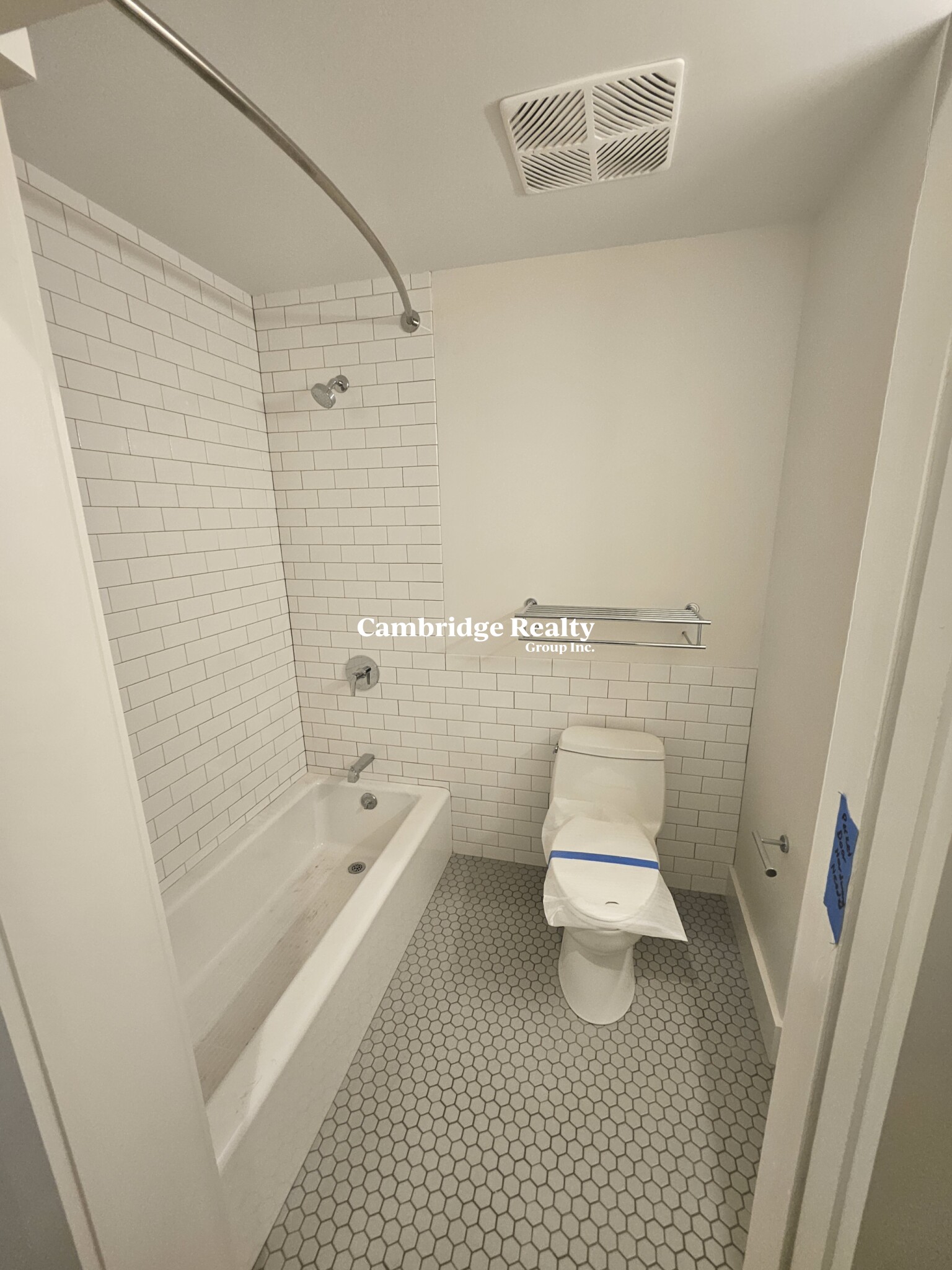 56 John F Kennedy St, Riverside