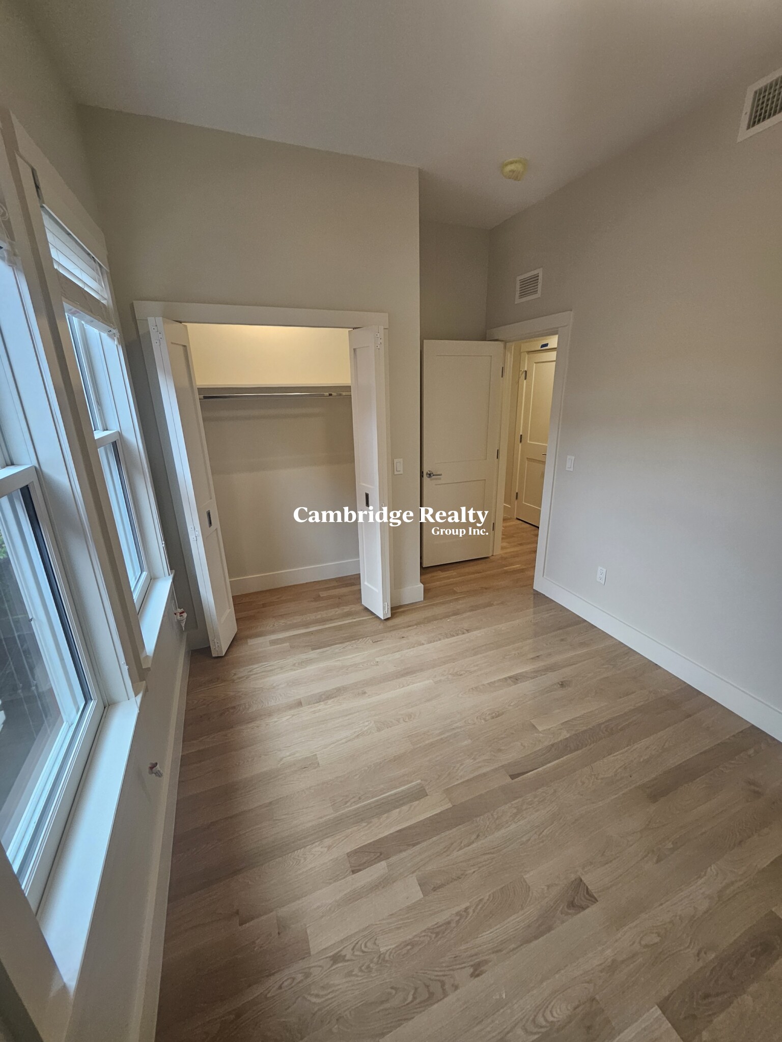 56 John F Kennedy St, Riverside