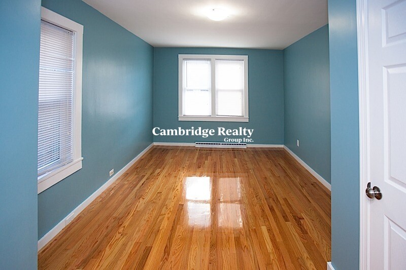 173 Rindge Ave, North Cambridge