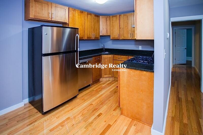 173 Rindge Ave, North Cambridge