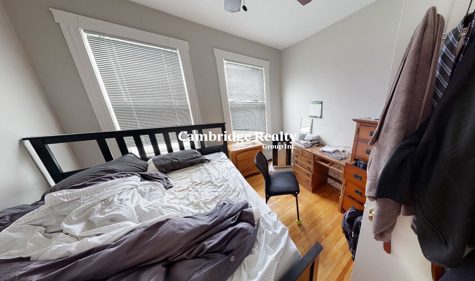 10 Pleasant St, Riverside