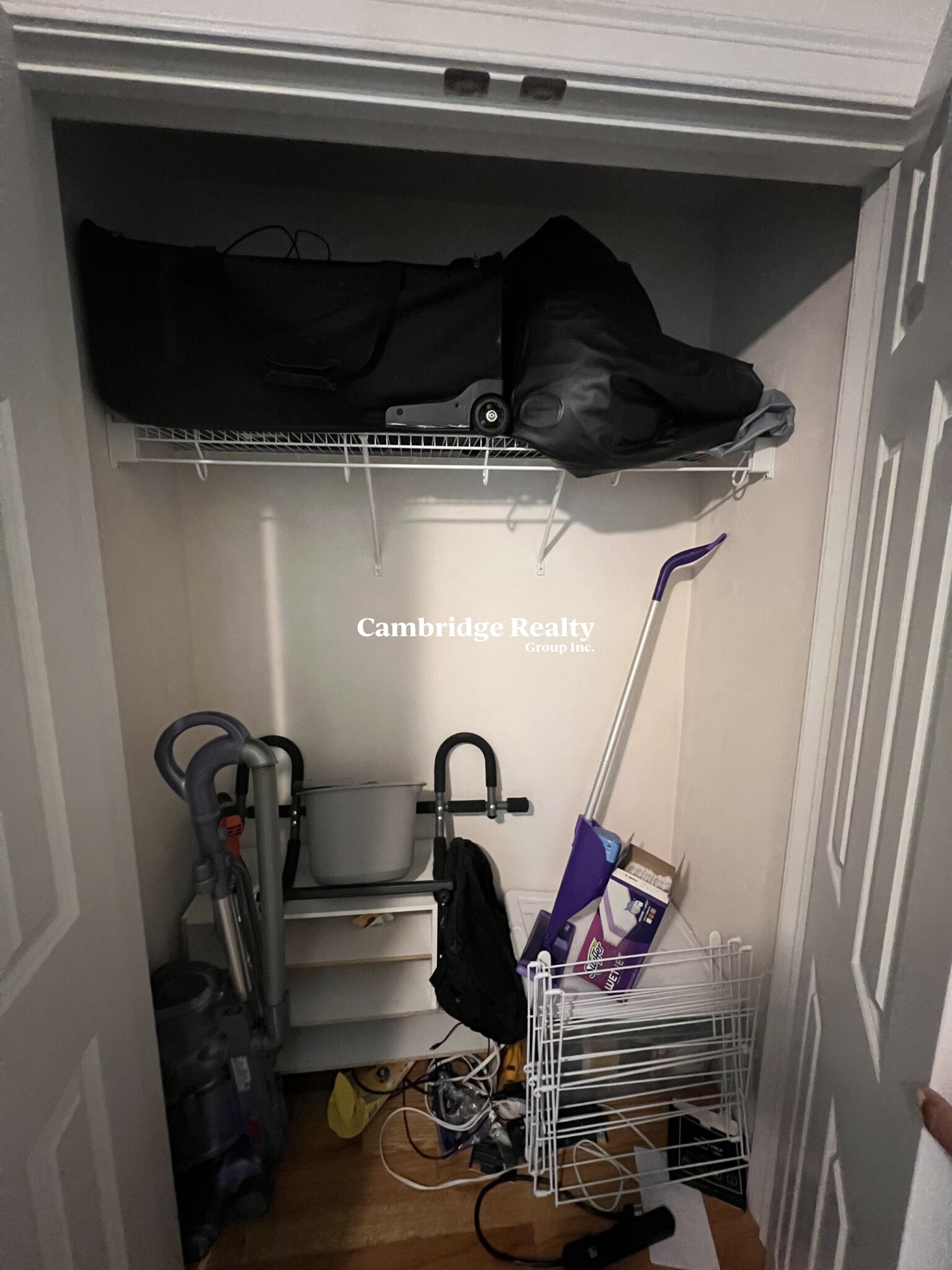 24 Beacon Pl, Ward Two